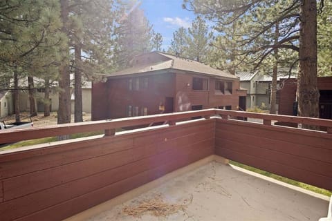 Private outdoor deck