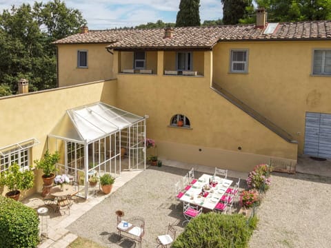 Balcony / Terrace / Patio, Building Exterior, Main Entrance, Outdoor