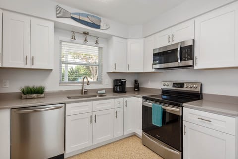 039a4728-4dbc-4e3a-b9dd-d18b31982734