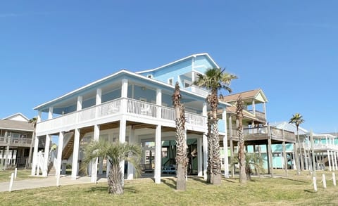 Blue Crab Exterior