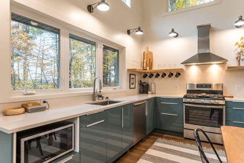 Cook up a storm in the contemporary kitchen