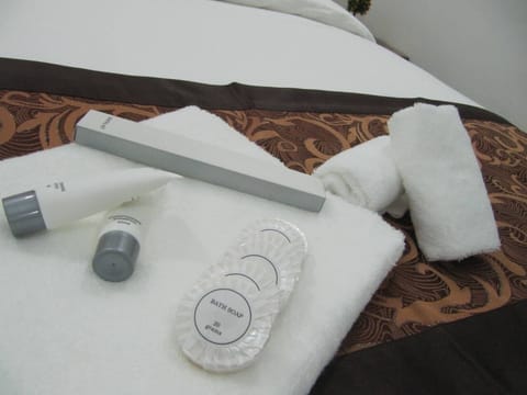 Bathroom amenities