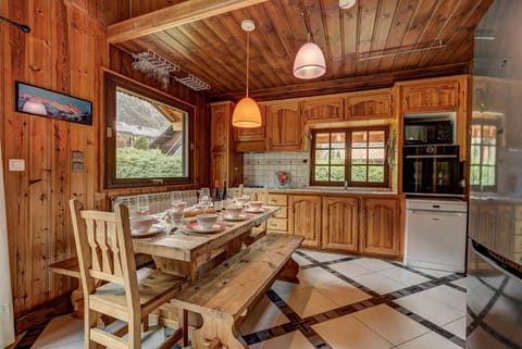 Chalet Trois Bois - Alpes Travel - Chamonix - Les Houches 2