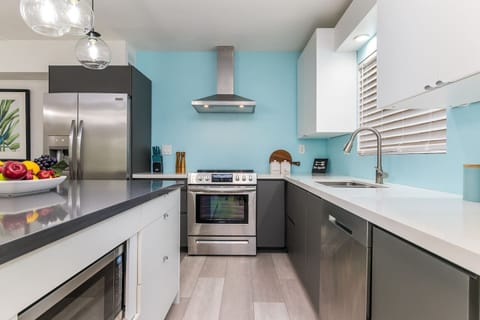 Complete Kitchen with all the Necessary to cook