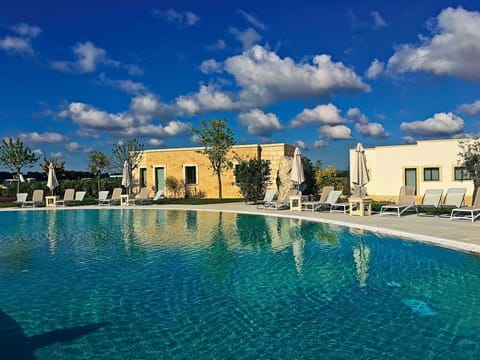 Swimming Pool, Sky, Water, Resort, Property, Building, Town, Architecture, Azure, Vacation