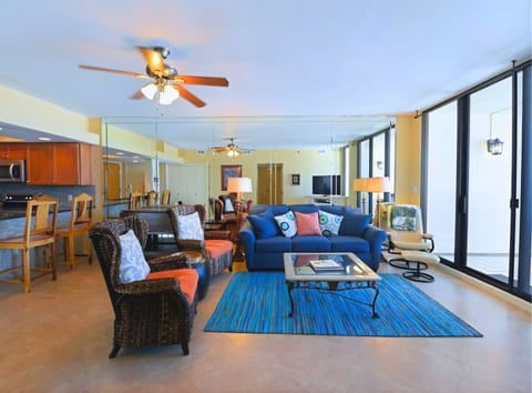 Spacious Living Room with Gulf and Harbor Views and Queen Sofabed