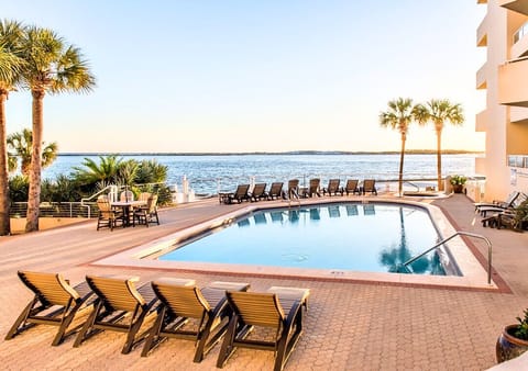 Enjoy the Hot Tub & Pool