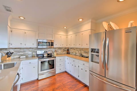 Kitchen | Drip Coffee Maker