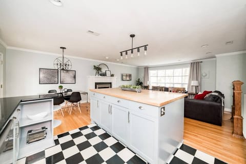 The large island is perfect for entertaining!