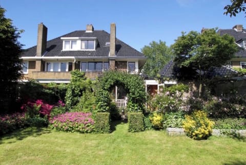 Back garden. Very private.