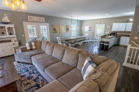 Main Level | Living Room | Dining | Kitchen