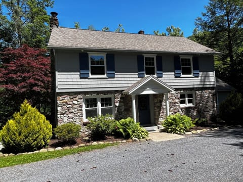 Creekside Manor