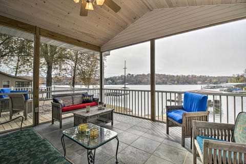 Screened Porch | Lake Views | Seating