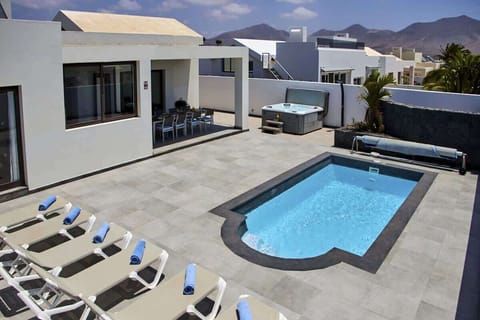Casa Santuario - Pool & Terrace 