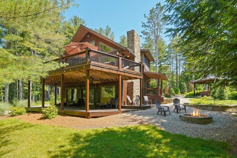 Beautiful cabin set amongst towering pines