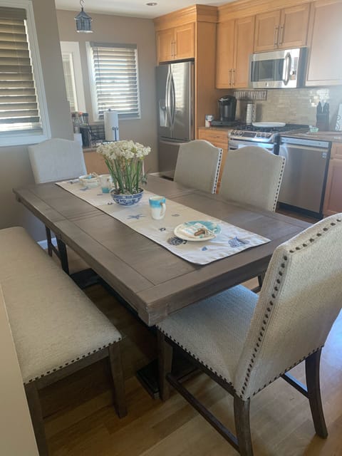 4 seats and a bench dining set