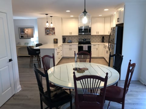 Great kitchen with pantry.