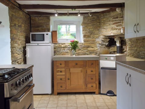 Kitchen | The Farmhouse - Morlogws Farm Holiday Cottages, Capel Iwan, near Newcastle Emlyn