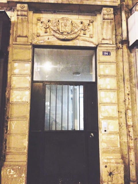 GATE/ 104 Ter Boulevard Voltaire