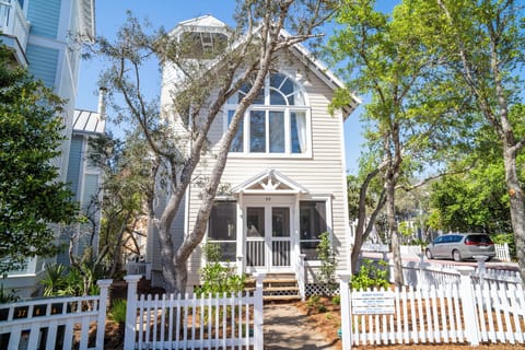 WELCOME TO ALMOST HEAVEN IN SEASIDE, FL!