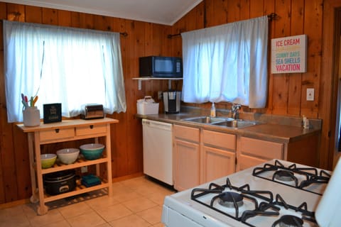 Dishwasher/Gas range