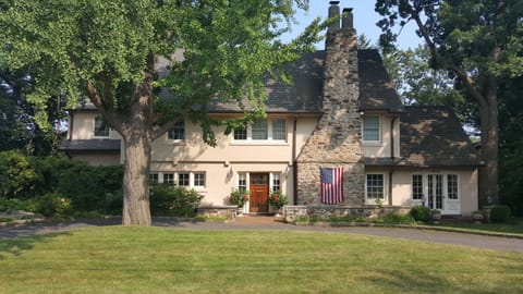 Home Street View