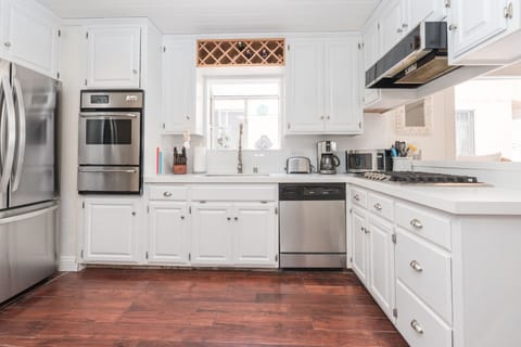 The kitchen comes stocked with dishes, utensils, cookware, bakeware, and large & small appliances. Guests must provide their own food, drink, spices, and condiments.
                