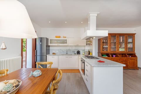 Kitchen, Living Room