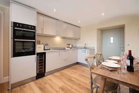 The Granary - kitchen area