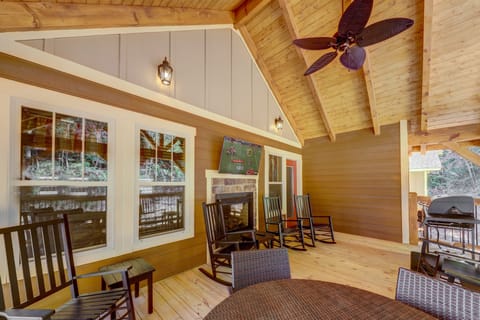 Blue Lagoon Cinema-020.jpg