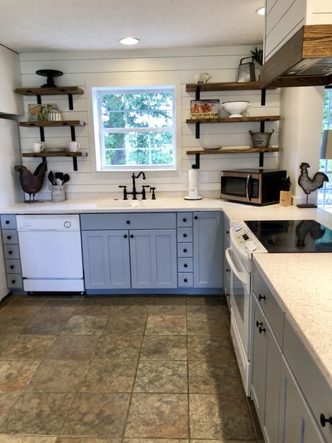 Spacious Kitchen has everything you need to prepare your meals.