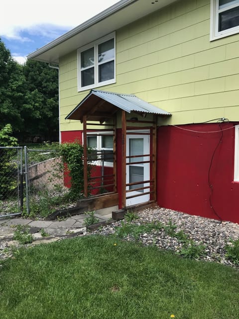 Your Entrance to the Retreat