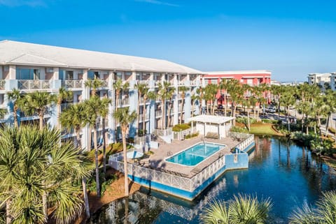 Shared amenities at Gulf Place Cabanas