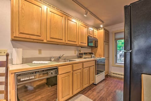 Kitchen | Fully Equipped