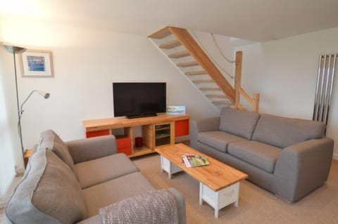 Foreshore At Fistral, Newquay. Ground floor: Sitting room with sofa bed and television