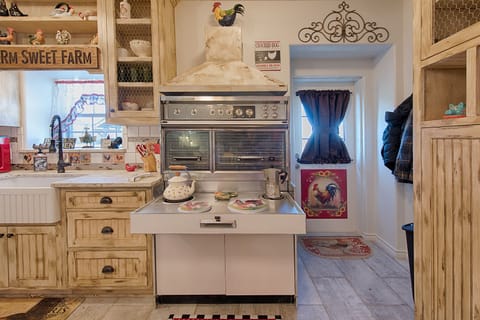 Vintage Frigidaire Custom Imperial Electric Range & Double Oven