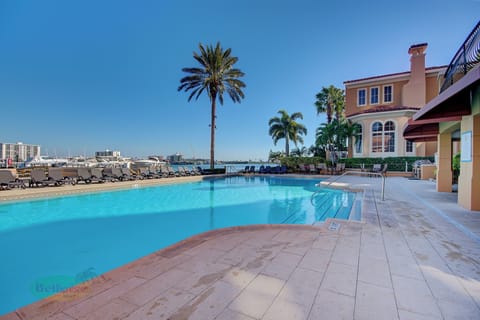 Experience upscale coastal living at Belle Harbor Suite 71, a beautifully designed condo just minutes from the white sands of Clearwater Beach.