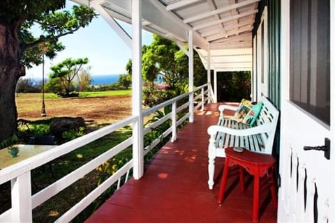Lanai with view to the ocean and tree swing in your front yard.