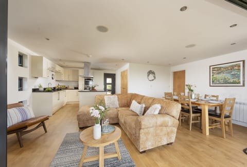 Stargazy, St Agnes: The sociable open-plan space flows effortlessly