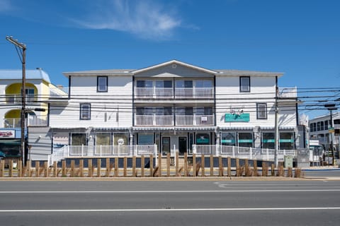 Exterior Front - Exterior