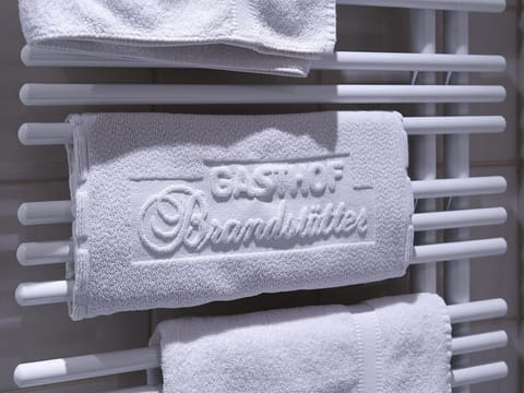 Double room with shower or Bathroom, toilet - Brandstätter, hotel restaurant House in Salzburg