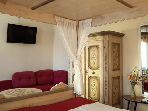 Quadruple room with shower, toilet - Adlerhof, pension Bed and Breakfast in Salzburg