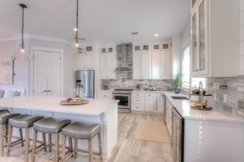 Expansive gourmet kitchen