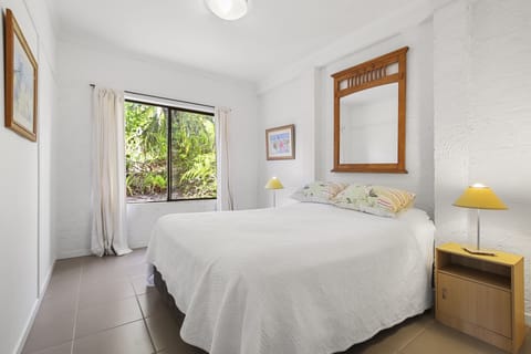 Bedroom queen size