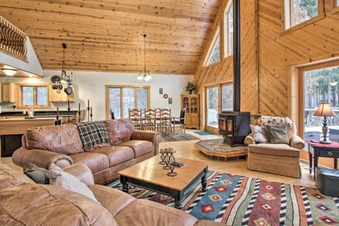 Nekoosa Vacation Rental | 4BR | 3BA | 3,296 Sq Ft | Stairs Required