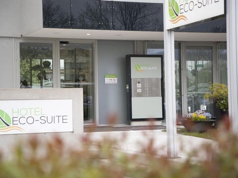 Eco Suite Hotel - single room, shower, WC Bed and Breakfast in Salzburg