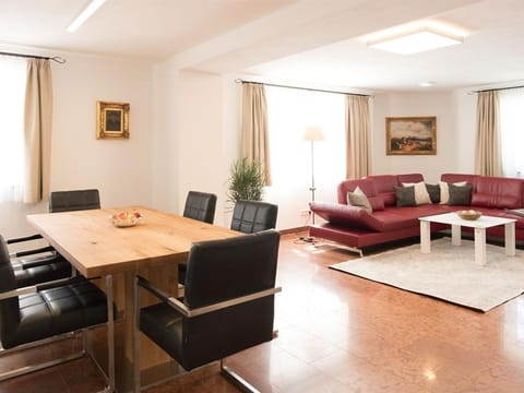 Suite Deluxe I Sauerweingut - Sauerweingut Apartment in Salzburg