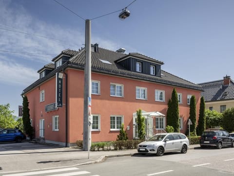 Comfort double room, breakfast - Salzburg Hotel Lilienhof Bed and Breakfast in Salzburg