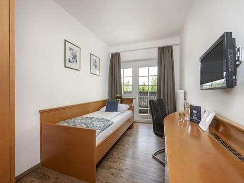 Single room balcony, breakfast - Salzburg Hotel Lilienhof Bed and Breakfast in Salzburg