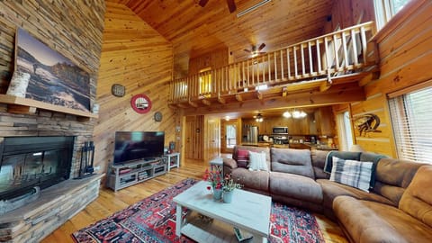 Acorn-Acres-Living-Room(2)